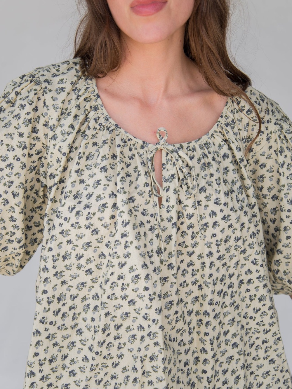 Sonderhaus LAWN DRESS IN BLACKBERRY FLORAL (S) - Picture 2 of 10